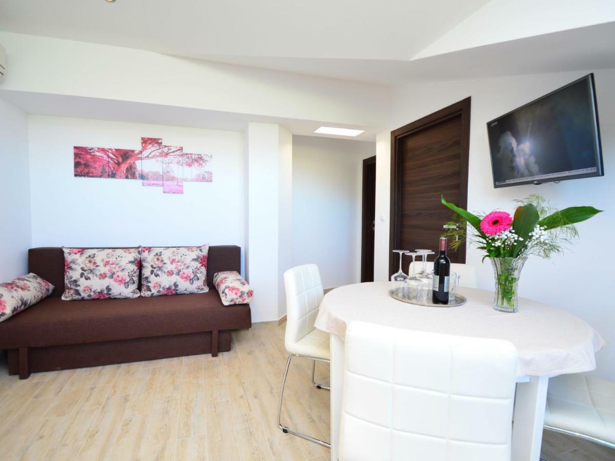 Apartment Rina-3 By Interhome Vodice Eksteriør billede